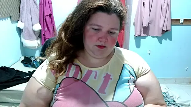 KateDivineUK – webcam model profile photo Image 6