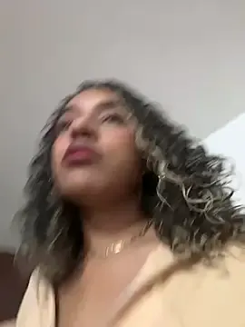 blondeangel_4u2 – webcam model profile photo Image 15