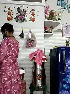 LannaGracesX – webcam model profile photo Image 2