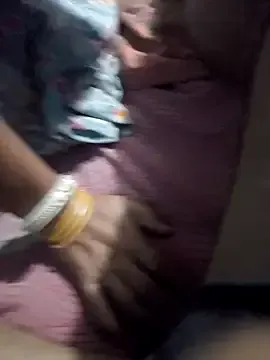 British_EmJess – webcam model profile photo Image 16