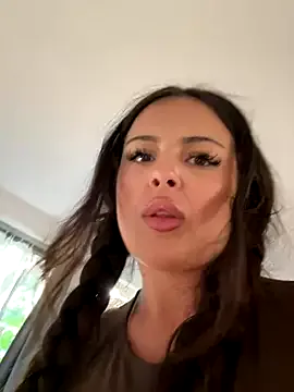 fieryfierysex – webcam model profile photo Image 10