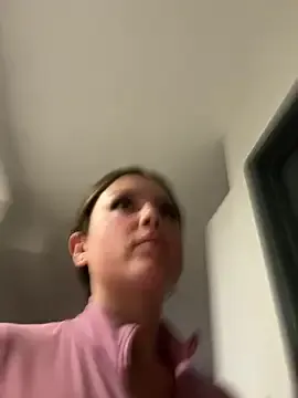 fieryfierysex – webcam model profile photo Image 16