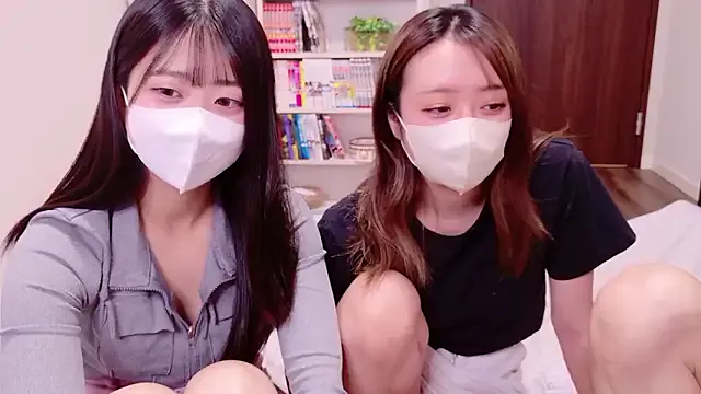 British_EmJess – webcam model profile photo Image 12