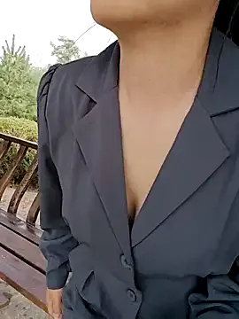 coffee-latte – webcam model profile photo Image 3