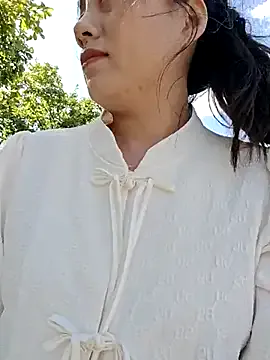 coffee-latte – webcam model profile photo Image 4