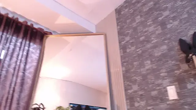 Kris-76 – webcam model profile photo Image 19