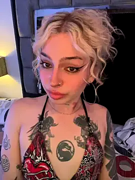 BlondeScarlettx – webcam model profile photo Image 9