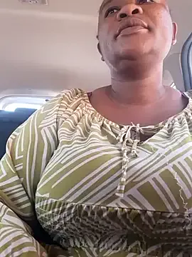 LizzieGreyX – webcam model profile photo Image 15