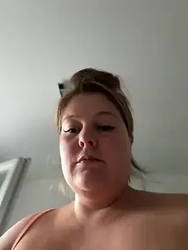 SelennaMoon – webcam model profile photo Image 13