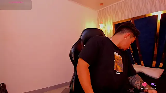 BlondeScarlettx – webcam model profile photo Image 12