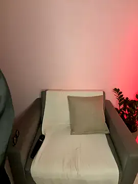 blondeangel_4u2 – webcam model profile photo Image 8