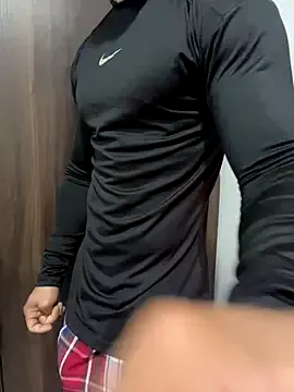 curlytwinkboy – webcam model profile photo Image 5