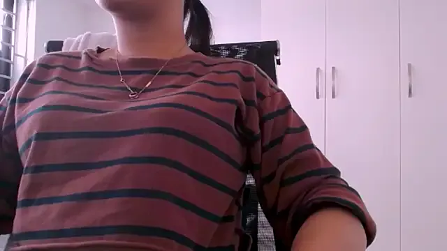 BlondeScarlettx – webcam model profile photo Image 8