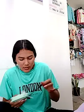 SelennaMoon – webcam model profile photo Image 11