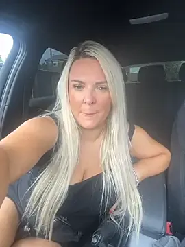 MurkaLux – webcam model profile photo Image 15