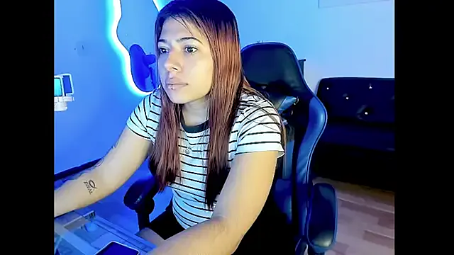 SusyBlair – webcam model profile photo Image 3