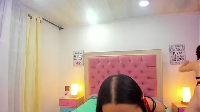 mayadashaaa – webcam model profile photo Image 4