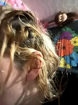 TilyTily – webcam model profile photo Image 16