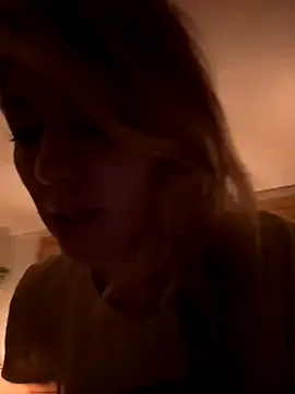 TilyTily – webcam model profile photo Image 17