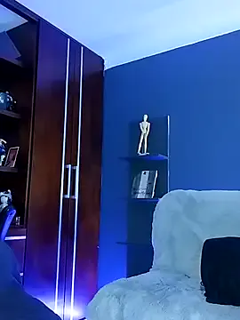 curlytwinkboy – webcam model profile photo Image 17