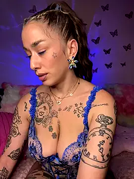 hotttgiirllesbian – webcam model profile photo Image 13