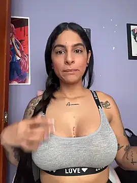 bunny_blonde – webcam model profile photo Image 10