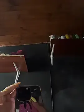 bunny_blonde – webcam model profile photo Image 2