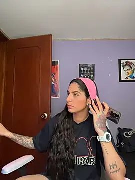 bunny_blonde – webcam model profile photo Image 9