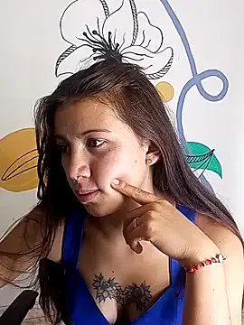 JessieBlonde – webcam model profile photo Image 2