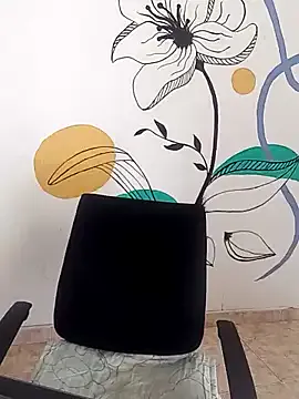 JessieBlonde – webcam model profile photo Image 3