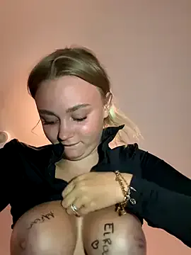 VioletchelseaBabesatation – webcam model profile photo Image 15