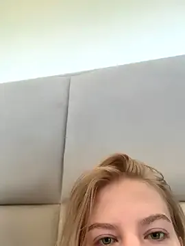 British_EmJess – webcam model profile photo Image 7