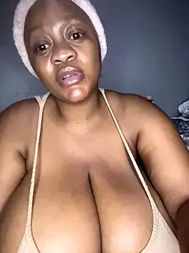 LizzieGreyX – webcam model profile photo Image 12