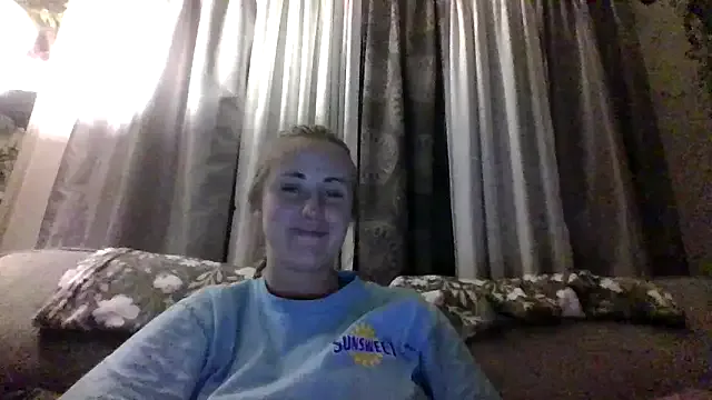 CleoLangley – webcam model profile photo Image 16