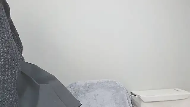 LizzieGreyX – webcam model profile photo Image 2