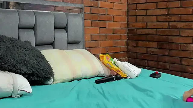 RussiaBrazers – webcam model profile photo Image 2