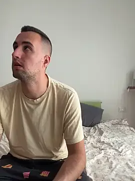 British_EmJess – webcam model profile photo Image 3