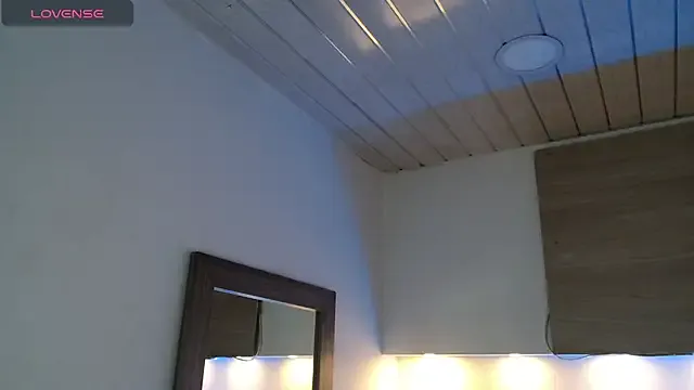 SelennaMoon – webcam model profile photo Image 18