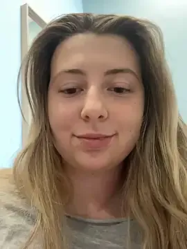 bunny_blonde – webcam model profile photo Image 10