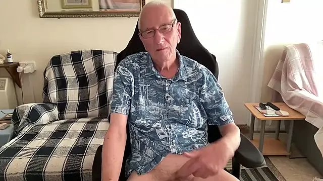 KrissyQueen – webcam model profile photo Image 19