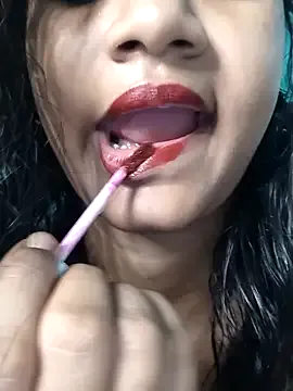 TopTwee – webcam model profile photo Image 16