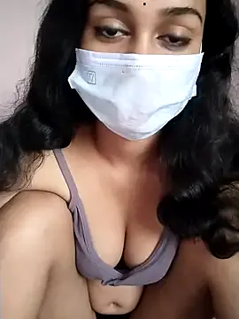 TopTwee – webcam model profile photo Image 8