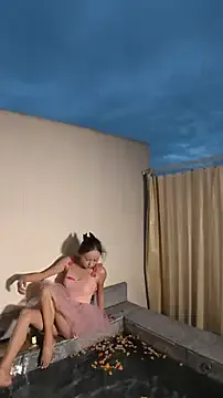 BabeBeth40 – webcam model profile photo Image 6