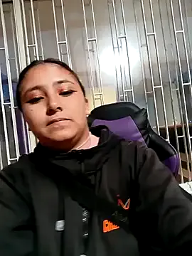 Crazy-lady – webcam model profile photo Image 12