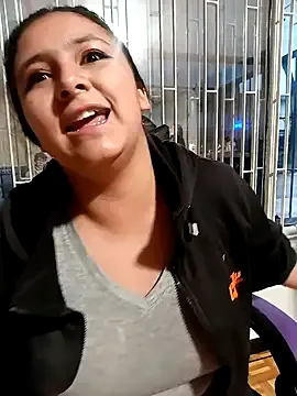 Crazy-lady – webcam model profile photo Image 16