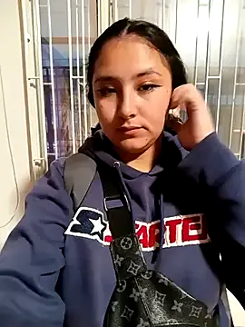 Crazy-lady – webcam model profile photo Image 4