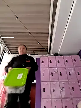 Crazy-lady – webcam model profile photo Image 8