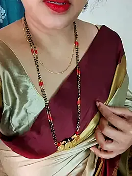 blondeambitionnn – webcam model profile photo Image 18