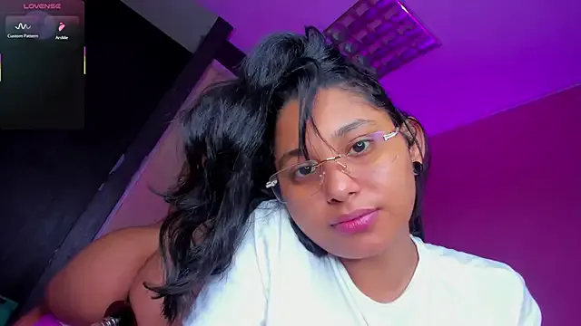 SusyBlair – webcam model profile photo Image 17