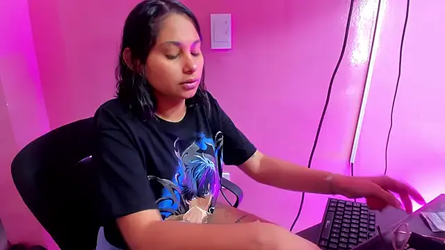 SusyBlair – webcam model profile photo Image 2